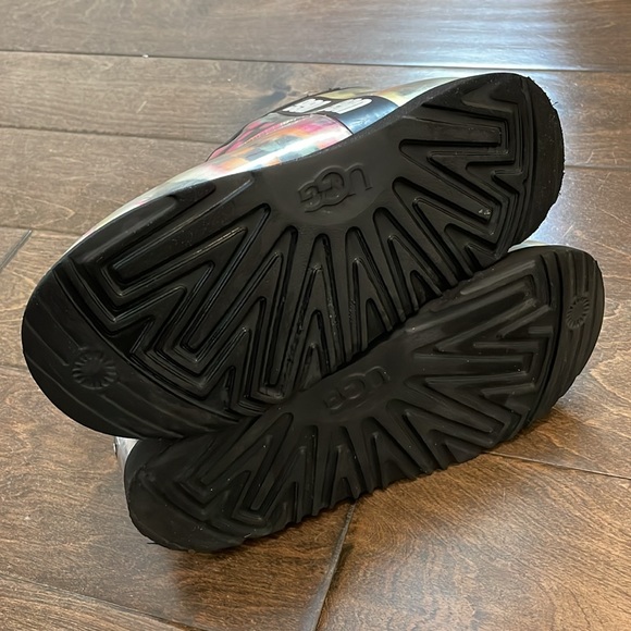 UGG Classic Clear Mini Boot size 5 - Picture 6 of 15